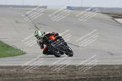 media/Nov-29-2025-TrackDaz (Sat) [[10ae2d9bce]]/A Group/Session 3 (Outside Grapevine)/